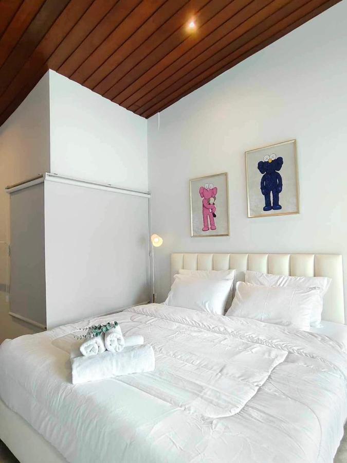 Mr Black & Ms White -Self Check In Accommodation Bangkok Exterior photo